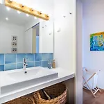 House Balaia, Apartment *